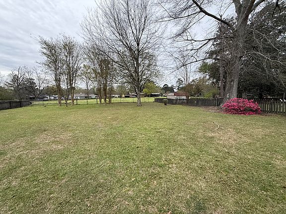 4th image of 1717 Orchard Dr