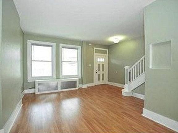 2nd image of 1810 Shady Ave