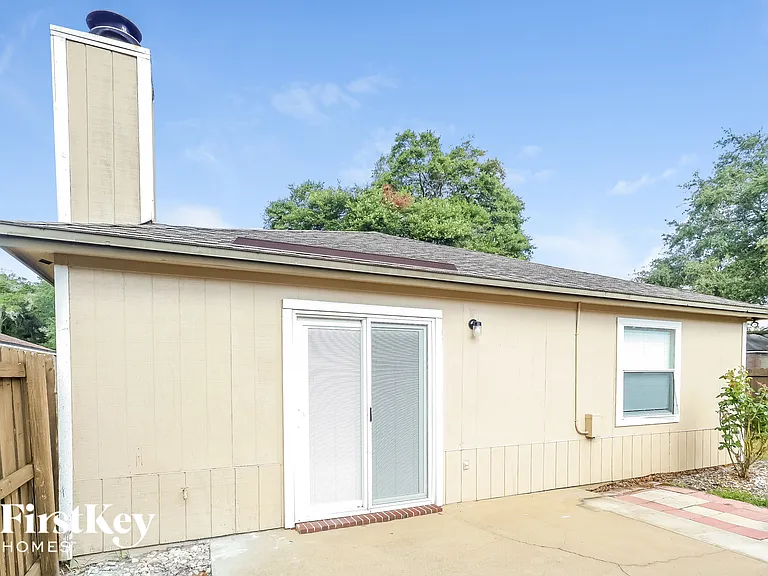 3021 Caroline Crest Dr E — Photo 15