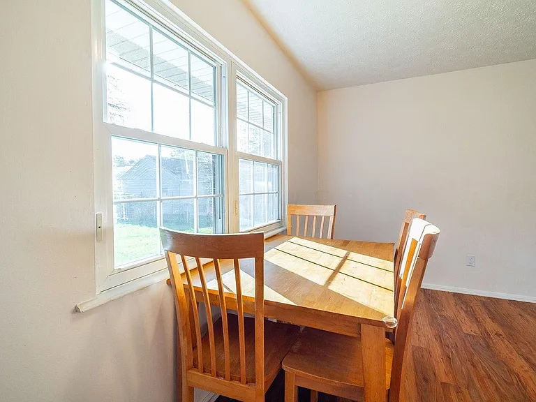 186 Stygler Rd N — Photo 12