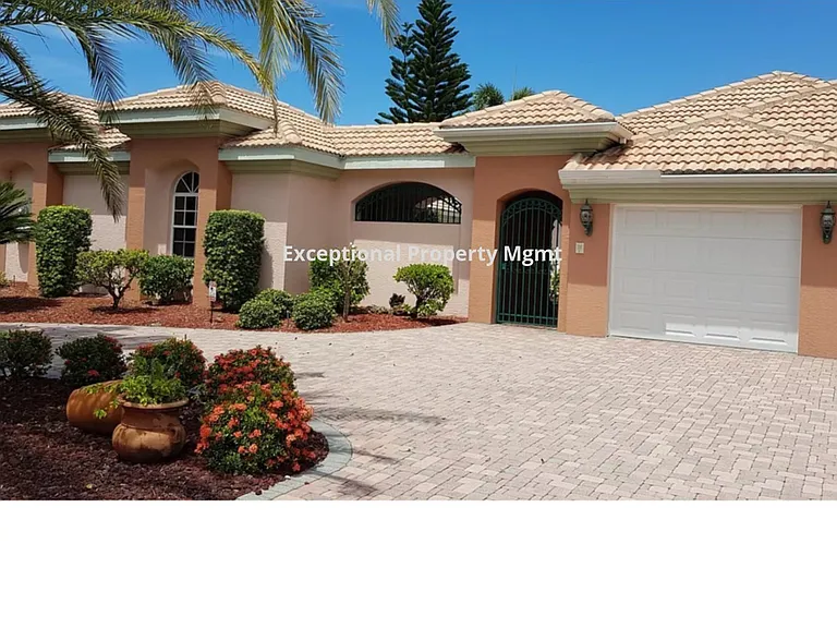 9789 Mar Largo Cir — Photo 1