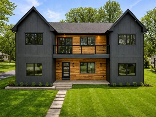 19 Cedar Point DRIVE, Williams Bay, WI 53191