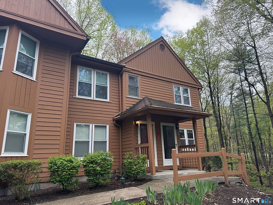 1st image of 15 Pine Needle Drive #15