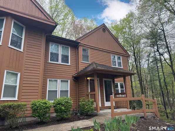 15 Pine Needle Drive #15, Shelton, CT 06484