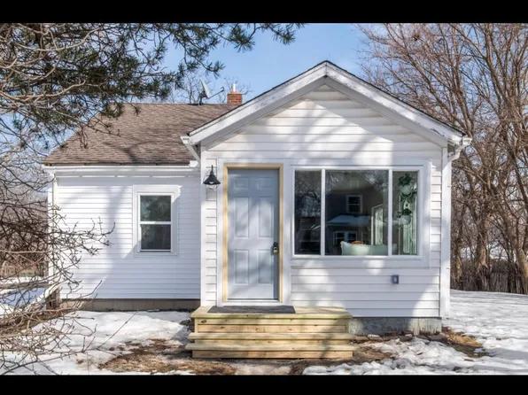 421 12th Ave N, Hopkins, MN 55343