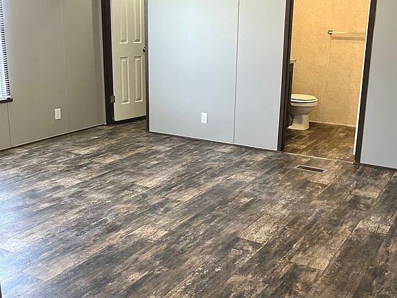 4th image of 3323 Iowa St Lot 286