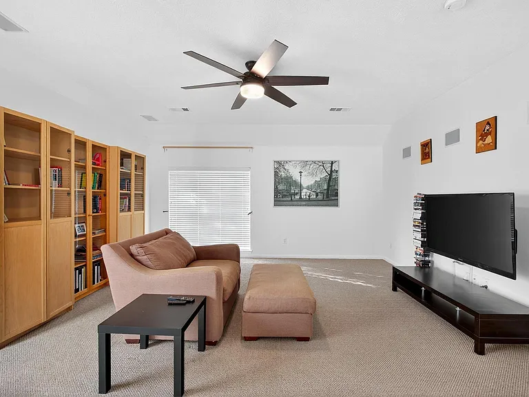 18502 Berry Leaf Ct — Photo 20