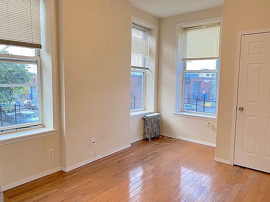 2nd image of 342 Jefferson St Floor 2