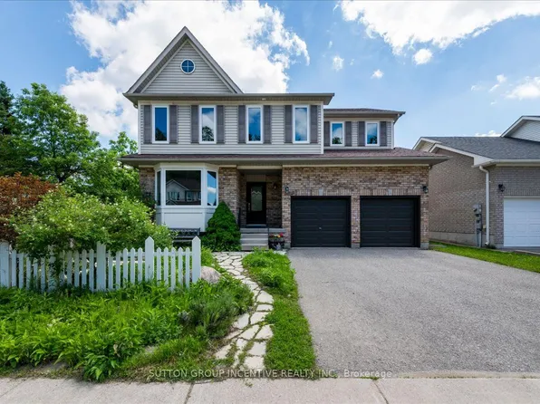 11 Thrushwood Dr, Barrie, ON L4N 0Z1