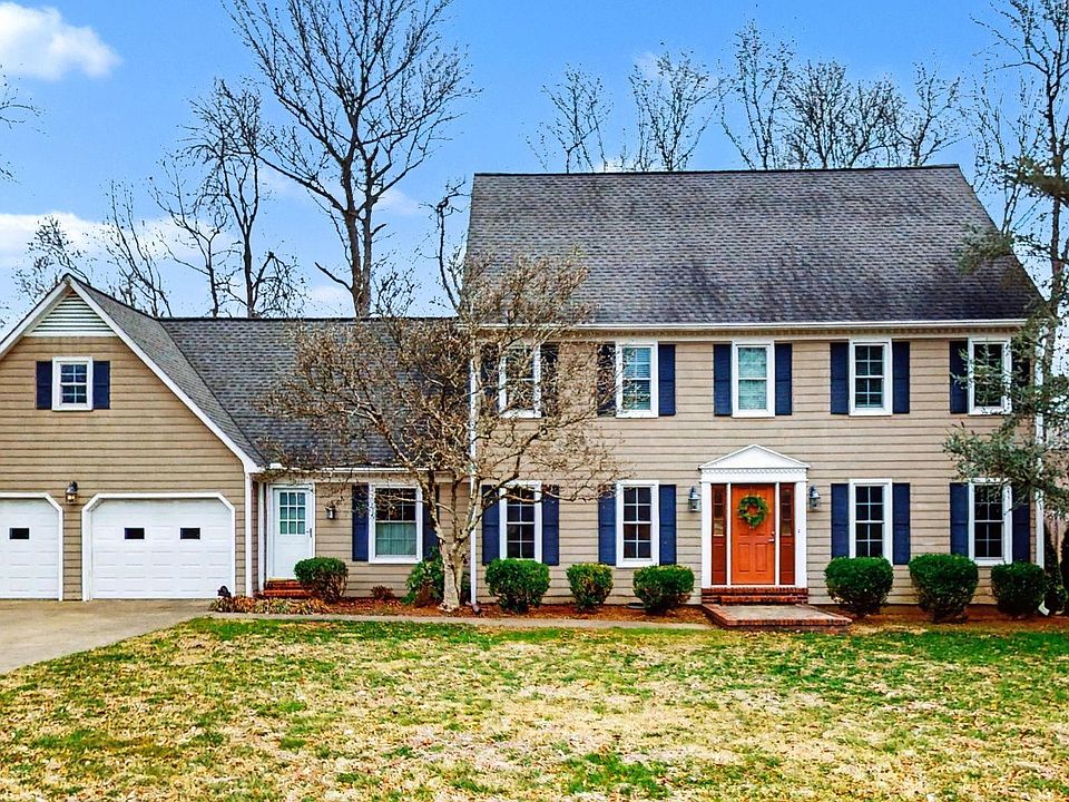 1st image of 1551 Oxford Dr