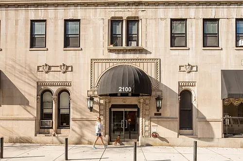 Embassy Apartments Photo 1