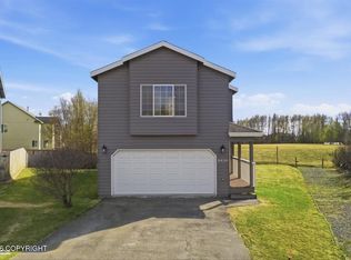 2434 Lusardi Point Cir, Anchorage, AK 99515
