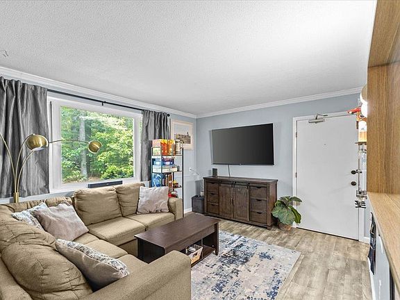 3rd image of 78 Sand Hill Road #27