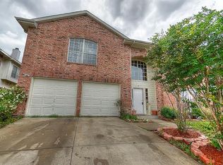 6722 Ambercrest Dr, Arlington, TX 76002