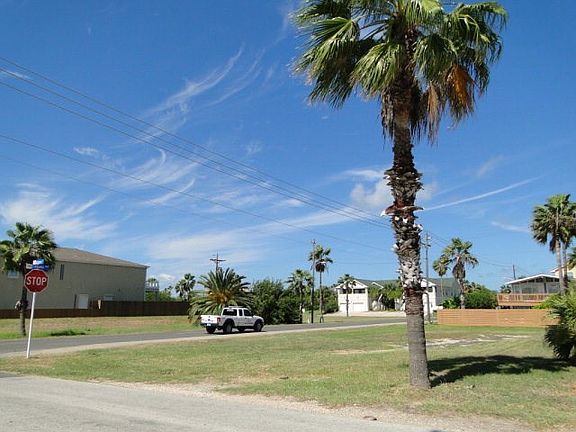 4th image of Bahama St