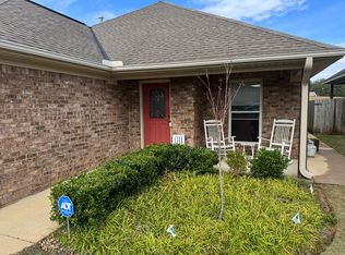 144 Roscommon Rd, Tuscaloosa, AL 35405