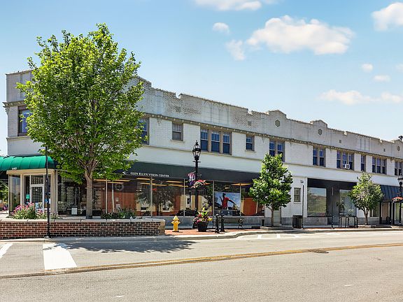2nd image of 438 N Main St