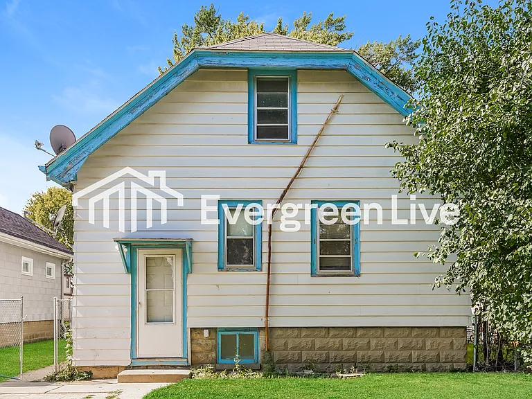 4418 N 57th St — Photo 15