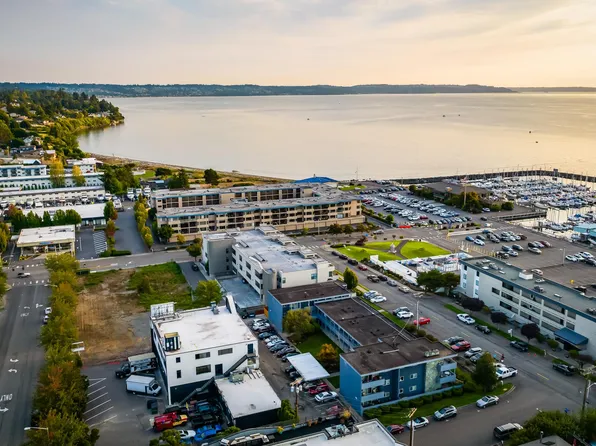 22612 6th Ave S APT 12, Des Moines, WA 98198