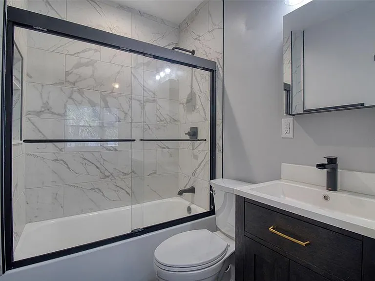 675 16th Ave S #1 — Photo 20