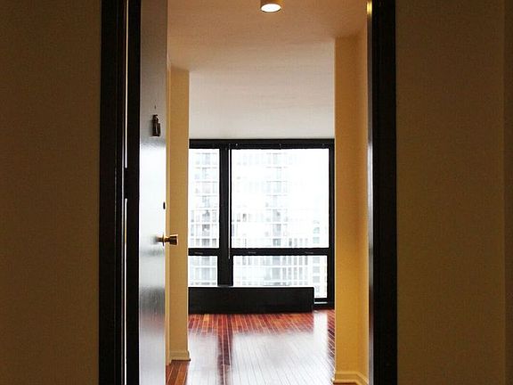 4th image of 900 N Lake Shore Dr APT 2601