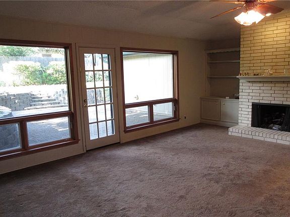 5th image of 3409 Sunset Oaks St