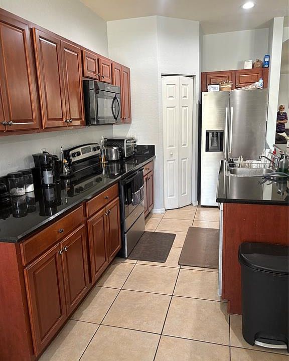 1st image of 5807 Hampton Hills Blvd