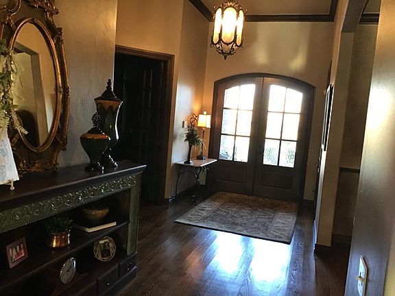 Entry way