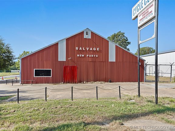 4th image of 603 Elgin St