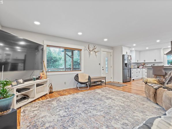 5019 SE Rinearson Rd, Milwaukie, OR 97267