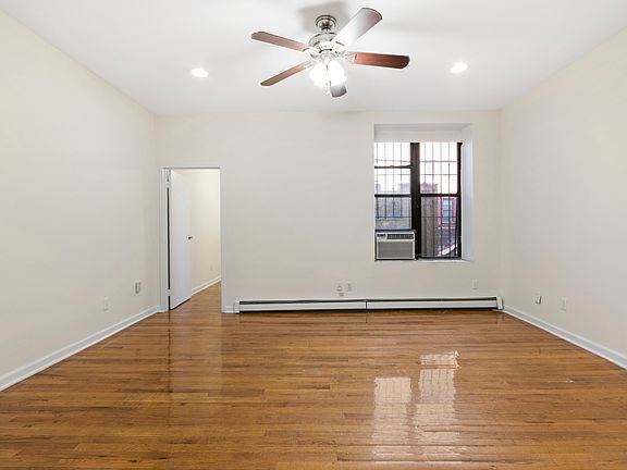 3rd image of 257 W 137th St APT 4