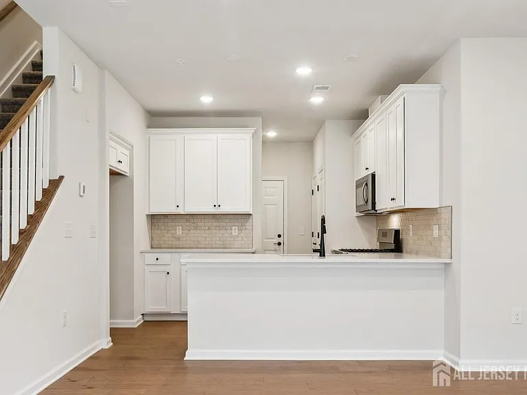 214 Jessie Pl — Photo 10