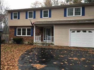 33 Evergreen Dr, Saratoga Springs, NY 12866