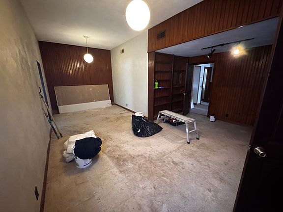 4th image of 801 Range Ln #3C