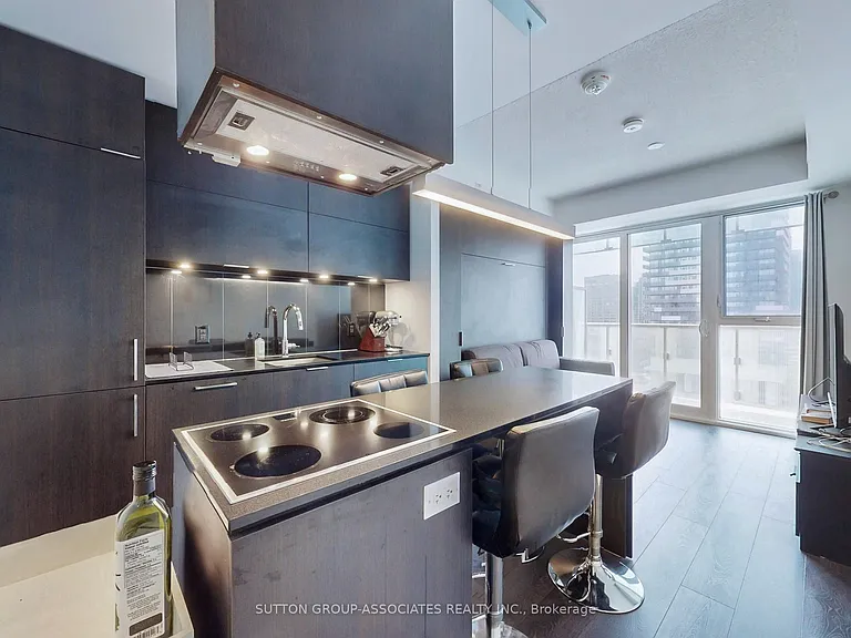 15 Lower Jarvis St #1409 — Photo 3