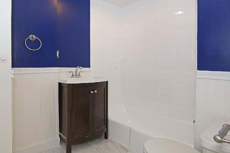 2nd image of 114 Everett St #U 2