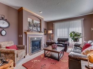 12265 Urbank St NE UNIT A, Blaine, MN 55449