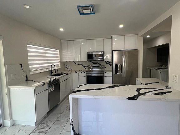5th image of 2697 SW 51st Court