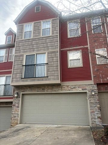 1st image of 2823 W Redstone Dr
