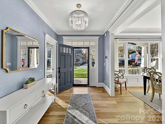 5th image of 846 Wriston Pl
