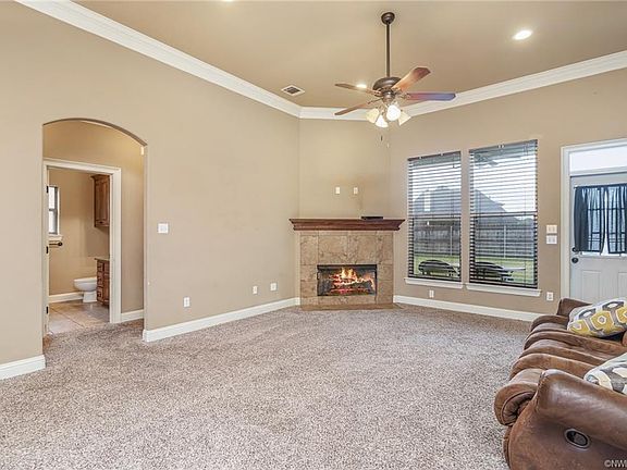 4th image of 1313 Quincy Dr