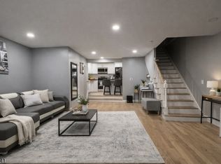 83 Bedford St, East Orange, NJ