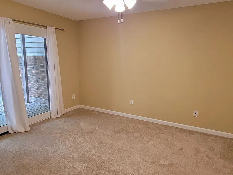 207 Mountain Ridge Dr SE — Photo 12