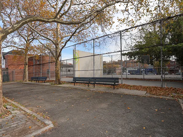 20-37 37th Street image 23 of 24