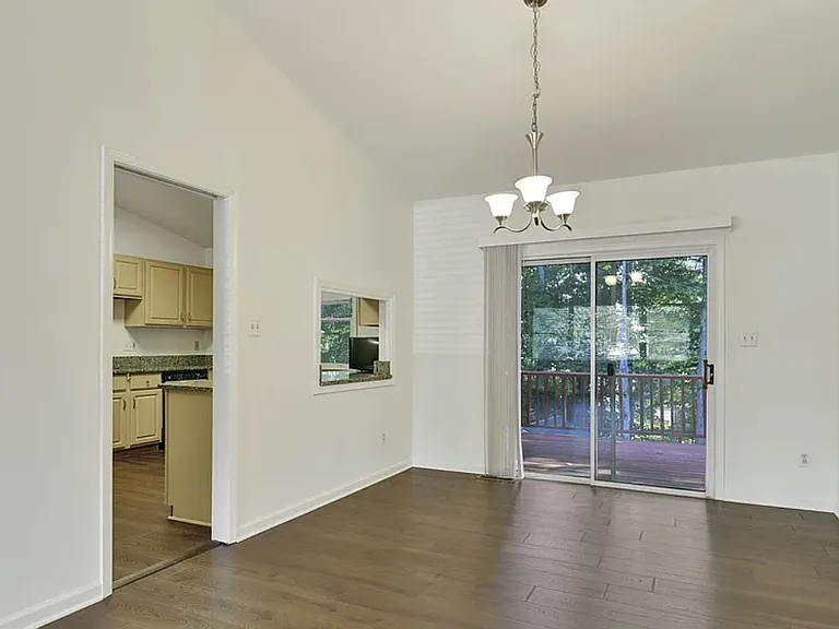 3315 Albion Ct — Photo 14