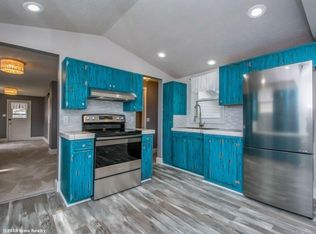 313 N 2nd St, Knoxville, IA 50138