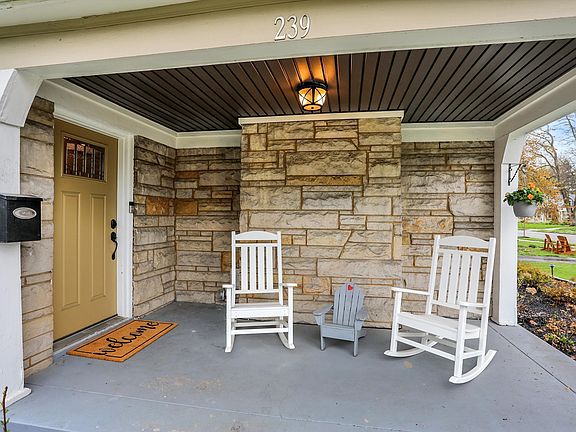 3rd image of 239 Buckingham Dr
