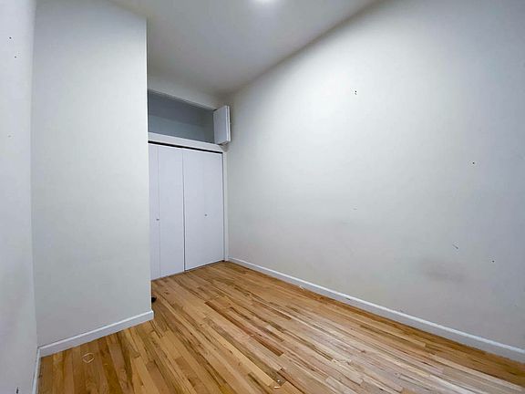 5th image of 214 E 85th St #1CC