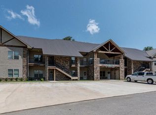 229 Bishops Cap Cir, Townsend, TN 37882