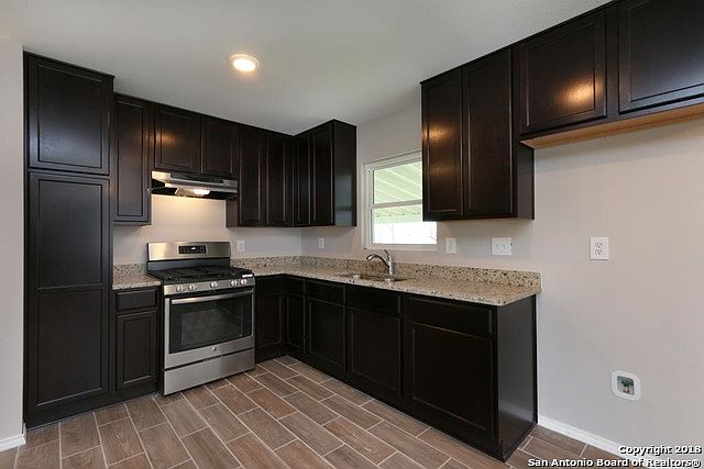 1st image of 411 Surrels Ave